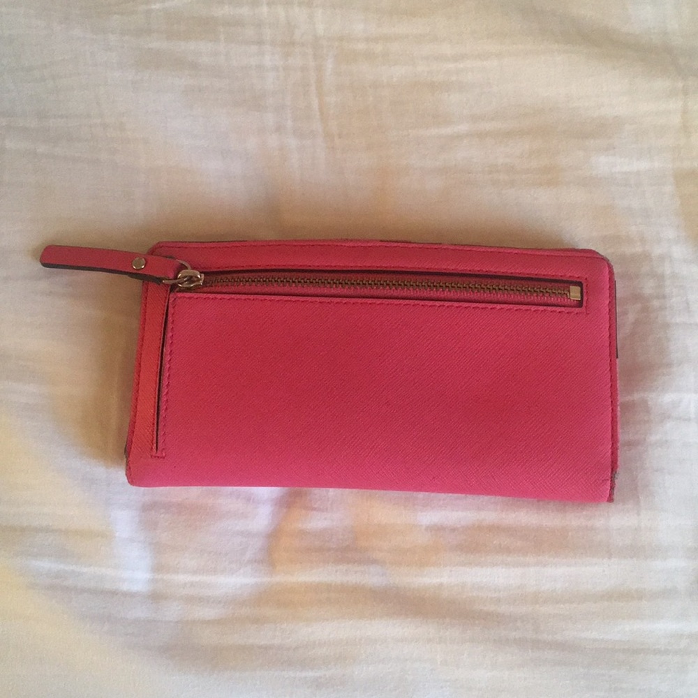 Pink Wallet - Picture 2 of 6